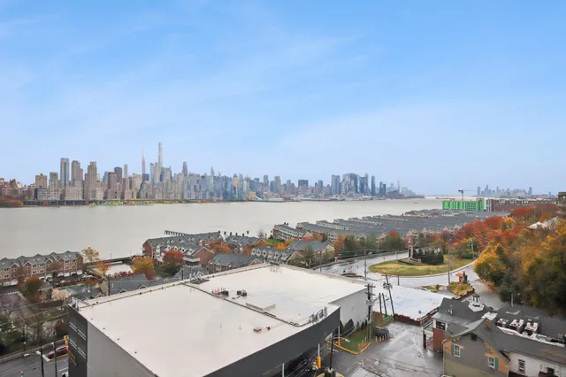 $3,100 | 7000 John F. Kennedy Boulevard, Unit 17C, West New York, NJ 07093