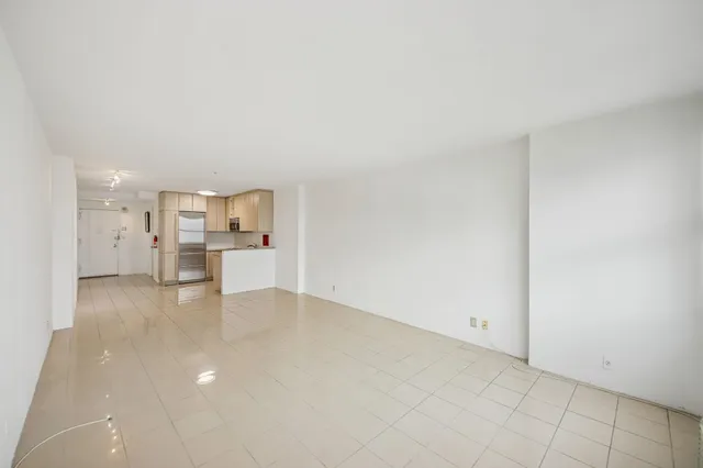$3,100 | 7000 John F. Kennedy Boulevard, Unit 17C, West New York, NJ 07093