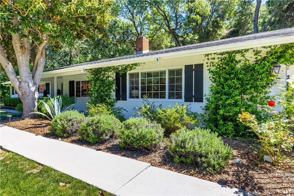 7695 Del Rio Road Atascadero, CA 93422 - Photo 4 of 75