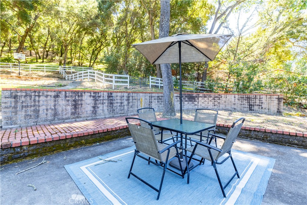 7695 Del Rio Road Atascadero, CA 93422 - Photo 58 of 75