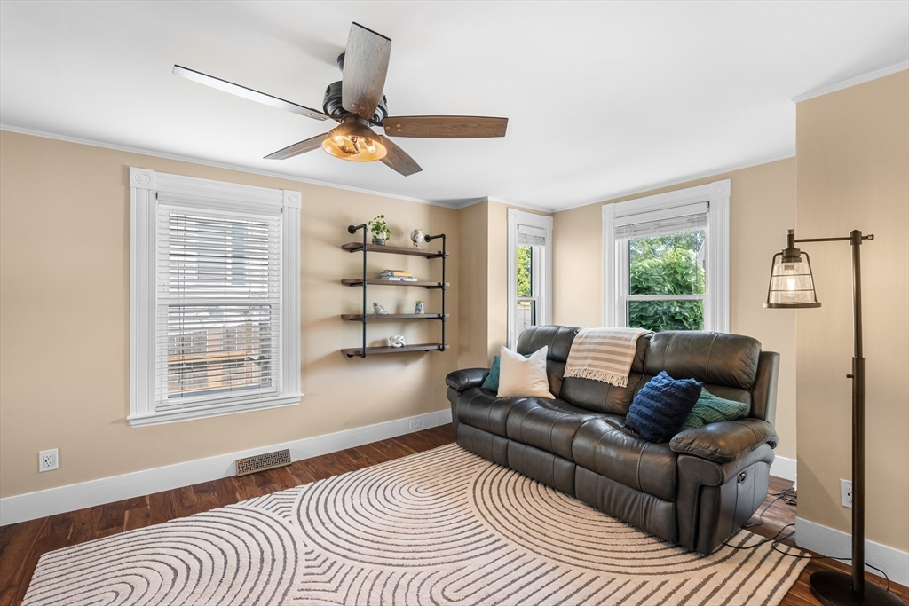 10 Lafayette Road Ipswich, MA 01938 - Photo 8 of 42 Gallery Image 8