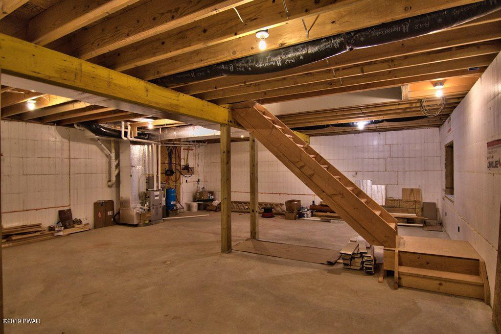 61 Giles Road Waymart, PA 18472 - Photo 41 of 45