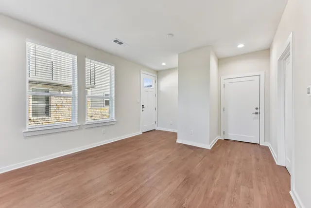 $2,625 | 17012 Marsh Wren Pass, Unit 1104D, Pflugerville, TX 78660