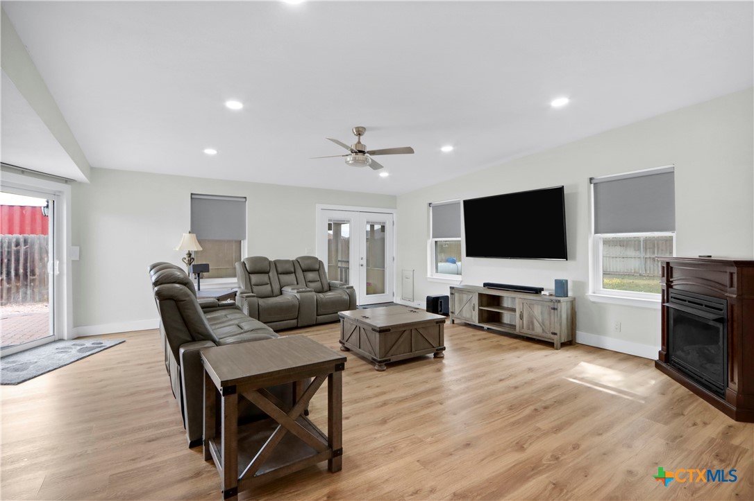 5037 North State Highway 123 Seguin, TX 78155 - Photo 12 of 45