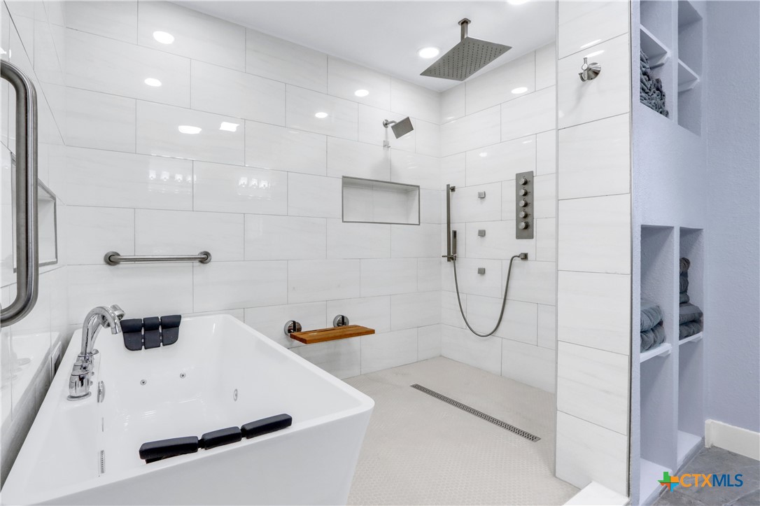 5037 North State Highway 123 Seguin, TX 78155 - Photo 19 of 45