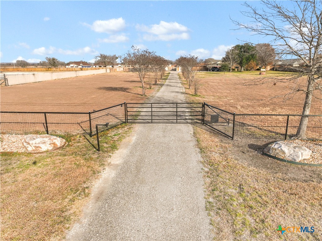 5037 North State Highway 123 Seguin, TX 78155 - Photo 22 of 45