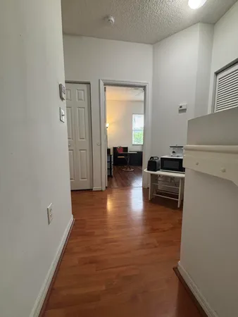$1,000 | 2941 Crestwood Terrace, Unit 7204, Margate, FL 33063