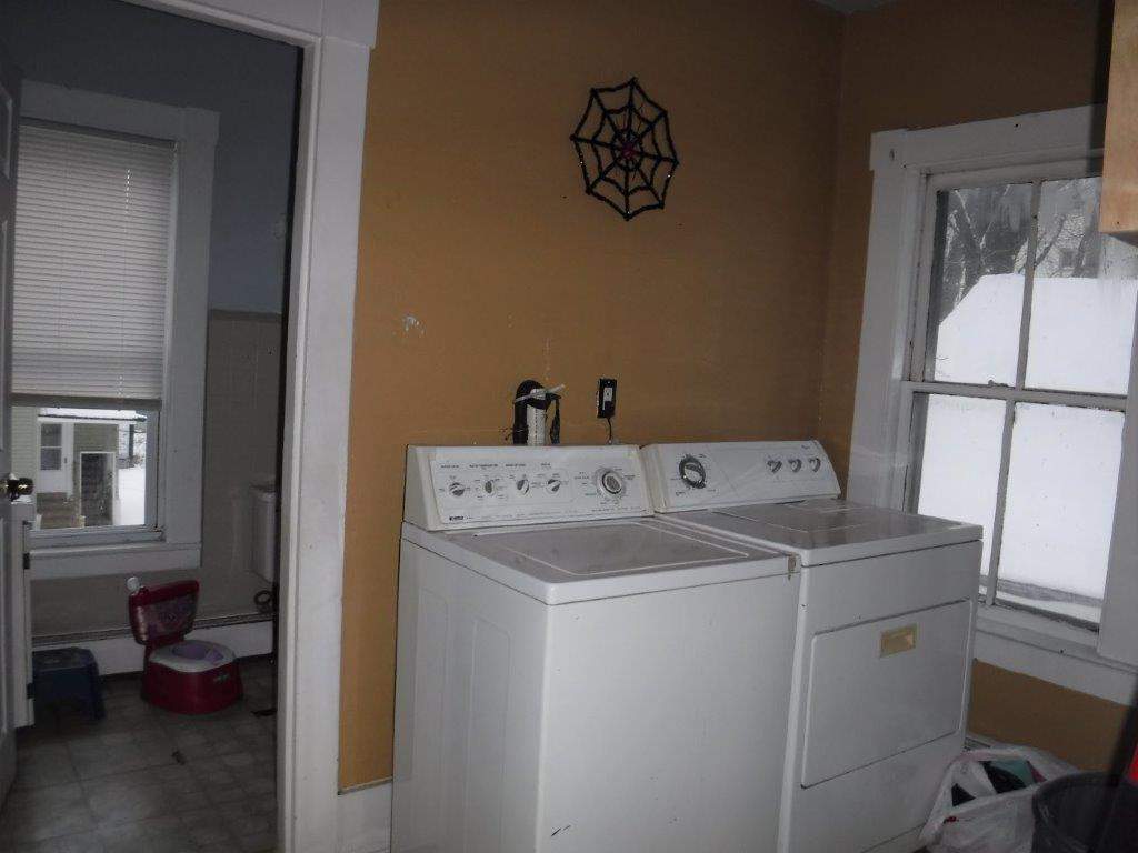 183 Main Street Mexico, ME 04257 - Photo 6 of 22 6 Laundry Unit 2