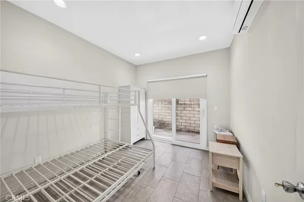 $3,500 | 525 West Woodcrest Avenue, Fullerton, CA 92832