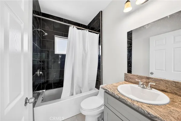 $3,500 | 525 West Woodcrest Avenue, Fullerton, CA 92832