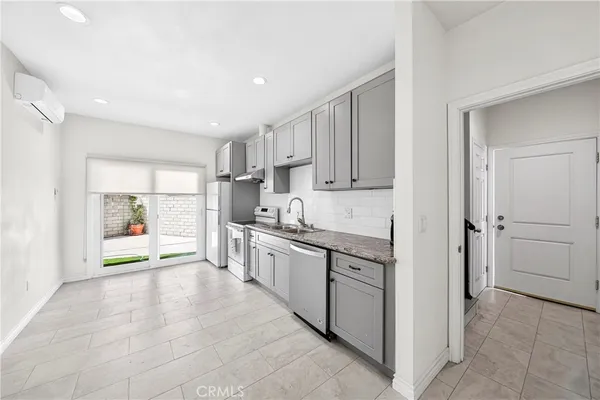 $3,500 | 525 West Woodcrest Avenue, Fullerton, CA 92832