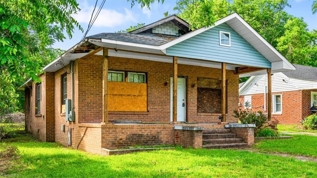 218 Robin Circle Salisbury, NC 28144 - Photo 3 of 13