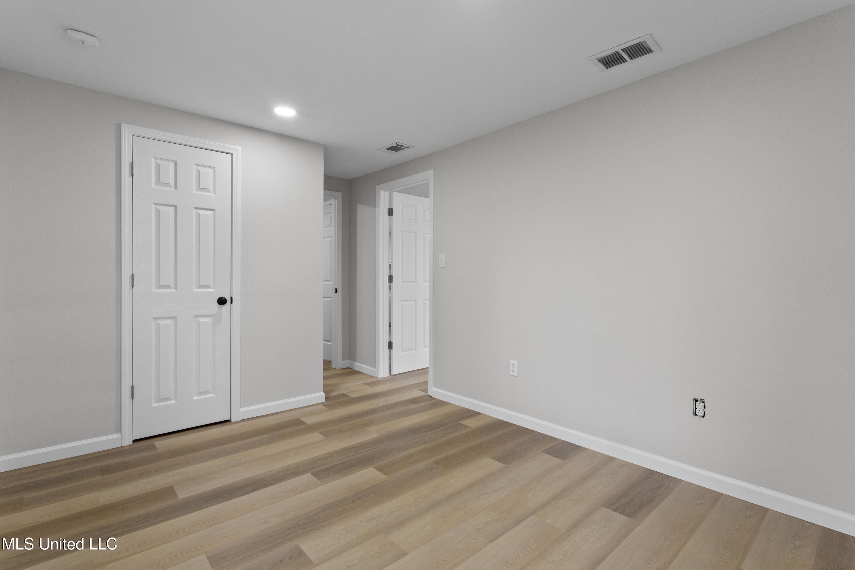 4006 Macphelah Road Moss Point, MS 39563 - Photo 14 of 19 0014