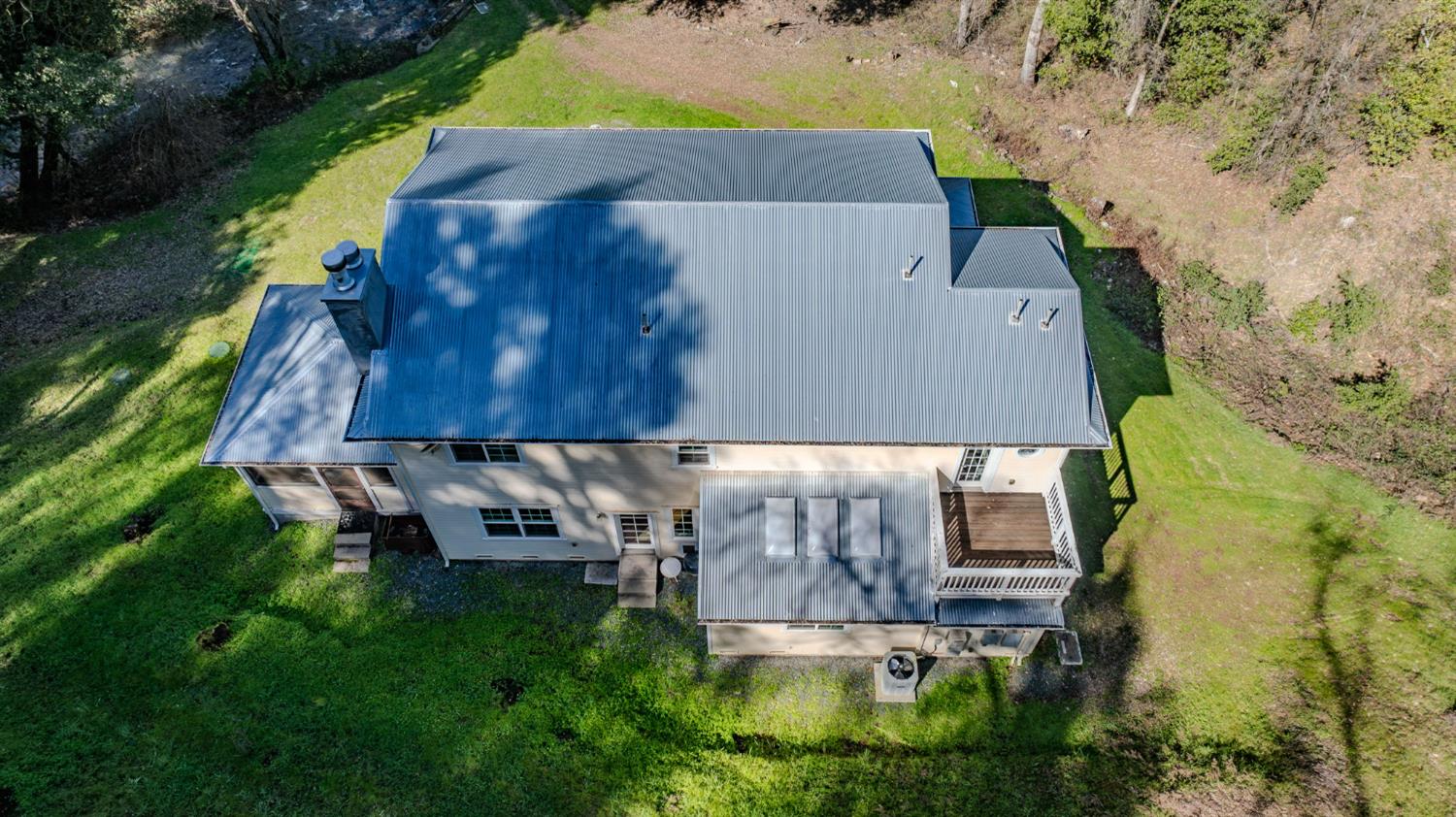 14232 Sutter Creek Road Sutter Creek, CA 95685 - Photo 54 of 57 an aerial view of a house with a yard