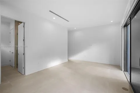 $2,285,000 | 3063 Elizabeth Street, Miami, FL 33133