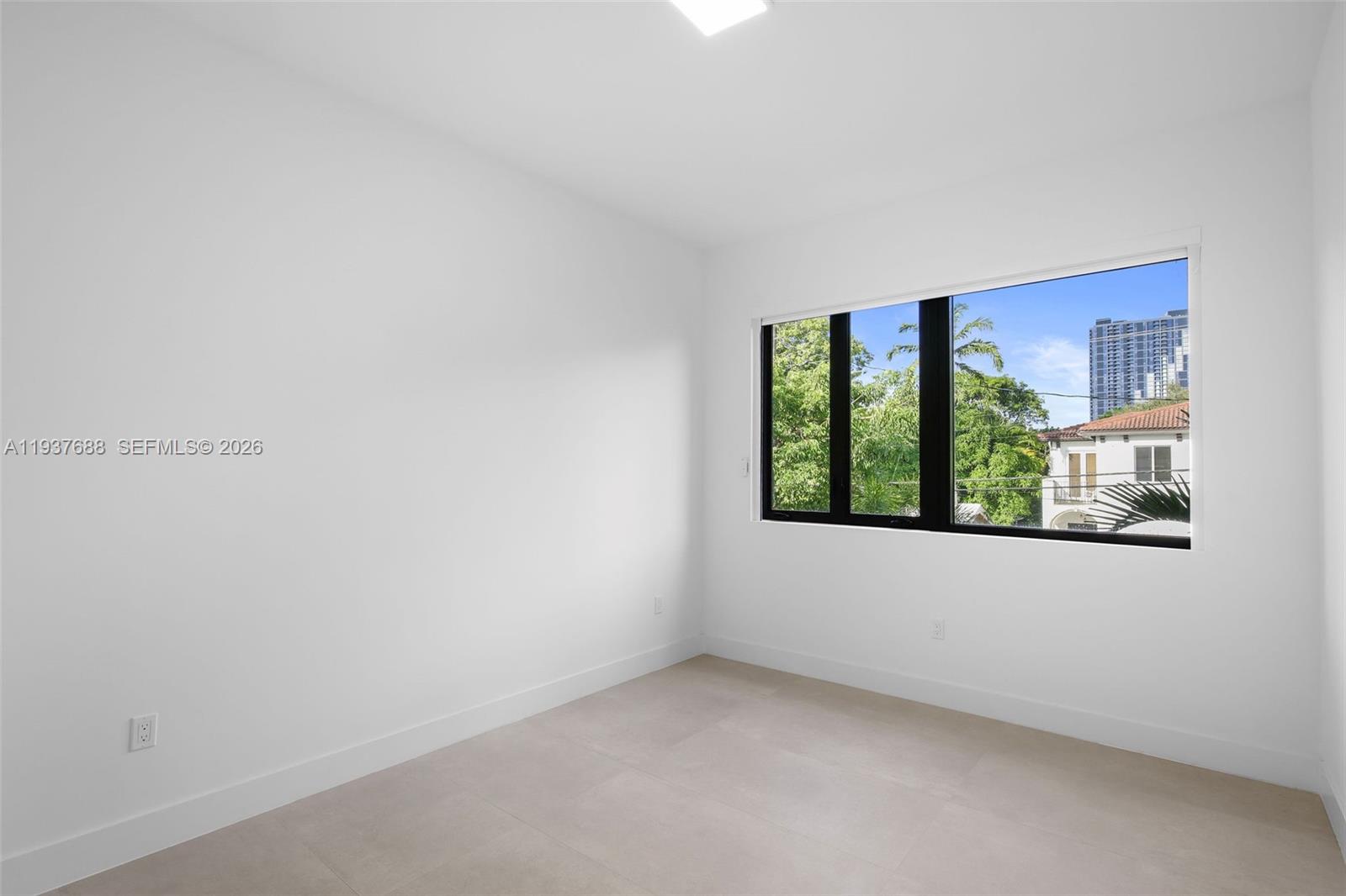 3063 Elizabeth Street Miami, FL 33133 - Photo 30 of 35