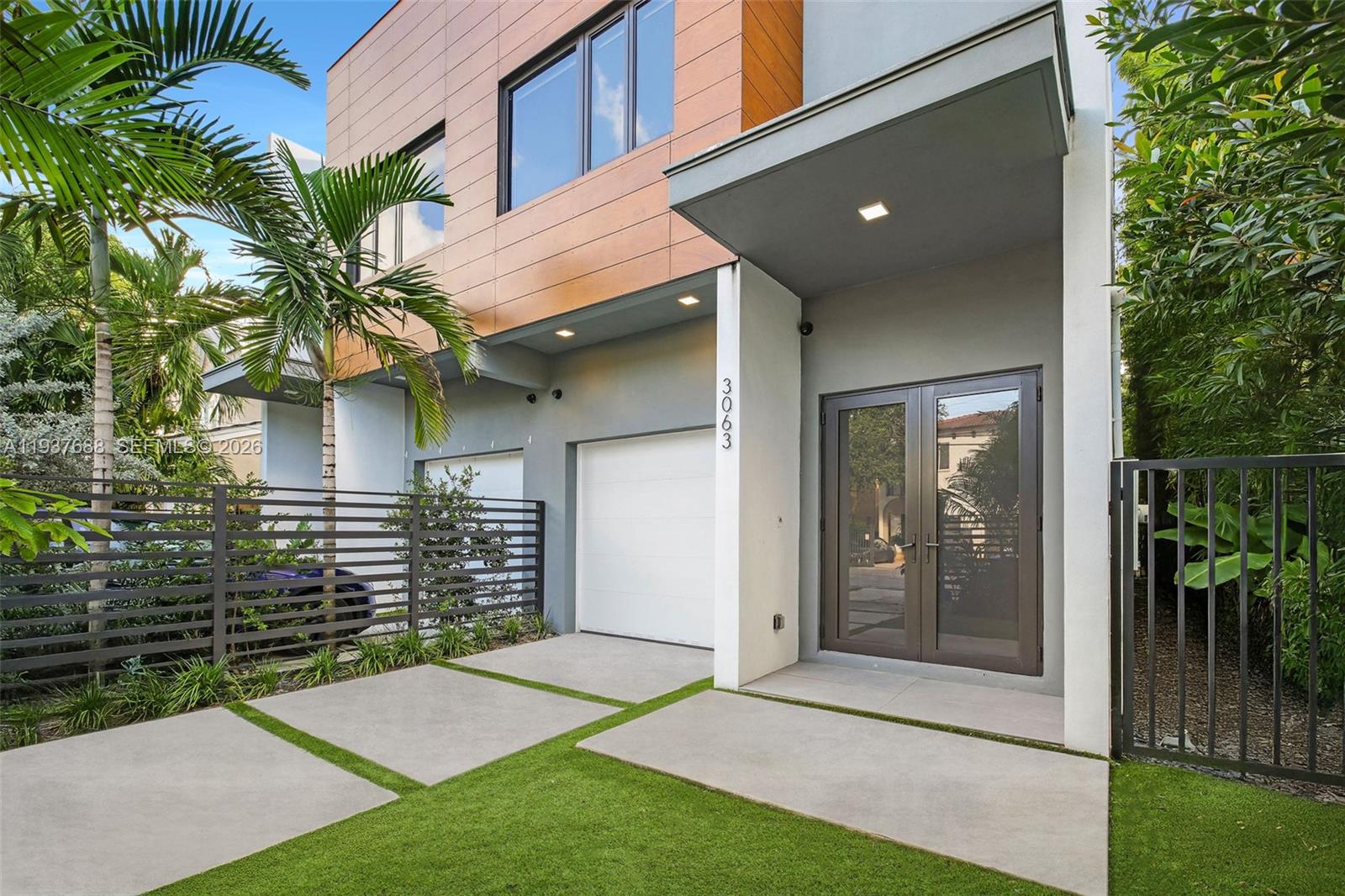 3063 Elizabeth Street Miami, FL 33133 - Photo 33 of 35