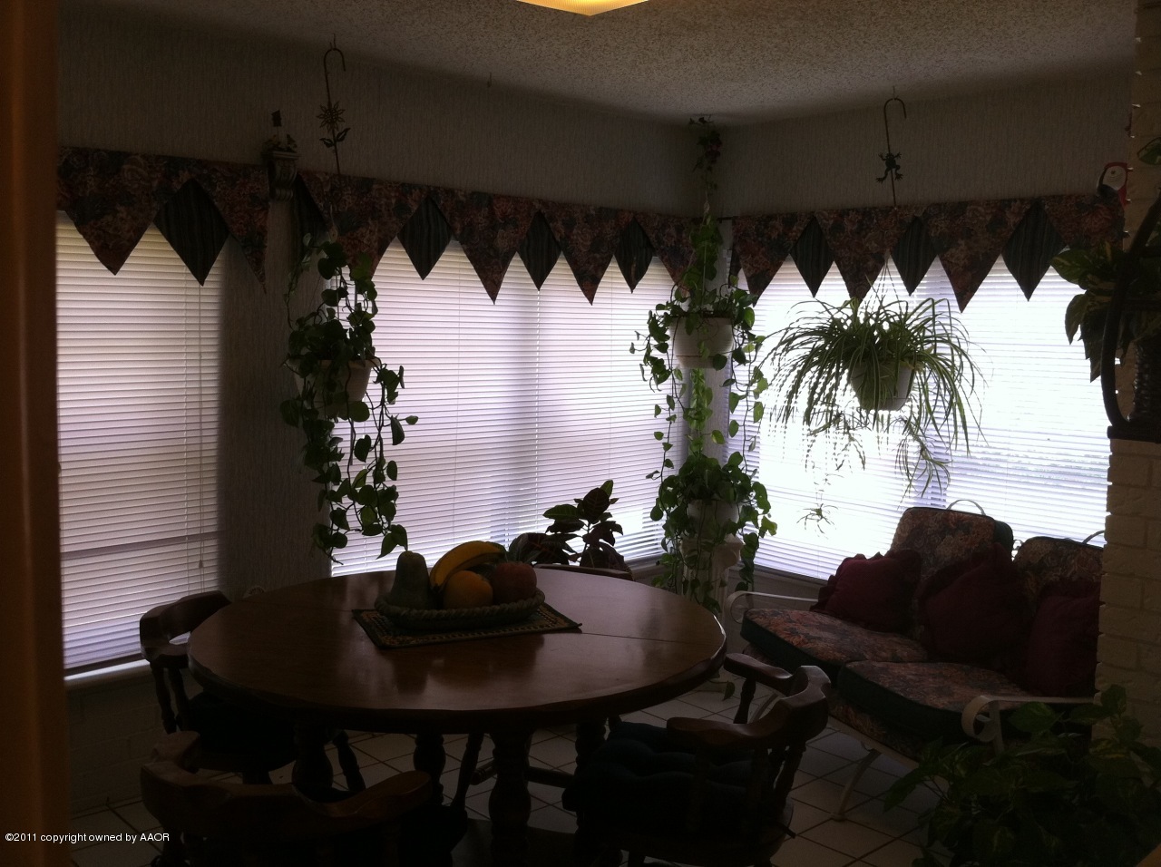 6102 Hanson Road Amarillo, TX 79106 - Photo 6 of 15 sunroom
