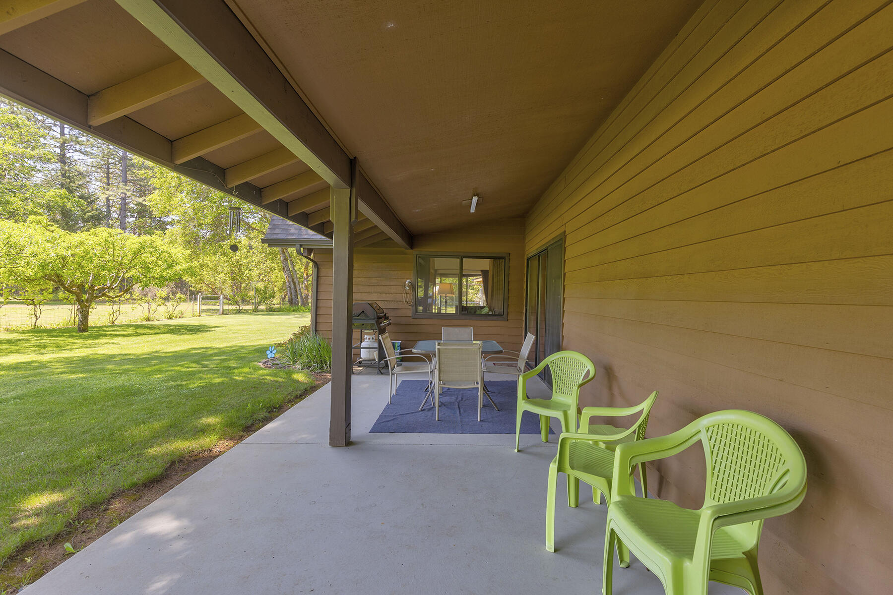 4161 Takilma Road Cave Junction, OR 97523 - Photo 33 of 74 Covered Patio