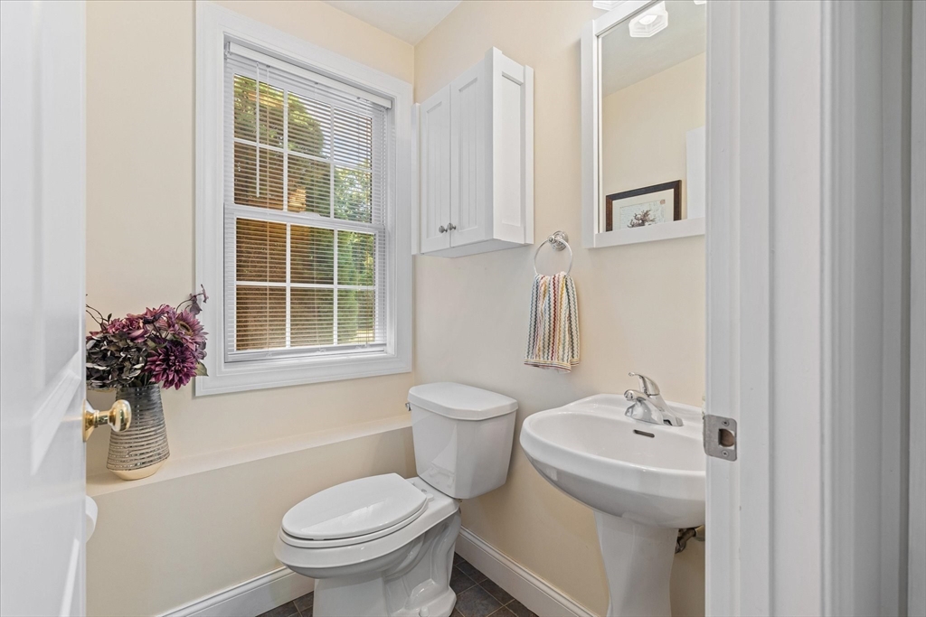 68 Brookfield Road, Unit 102 Charlton, MA 01507 - Photo 27 of 39 Gallery Image 27
