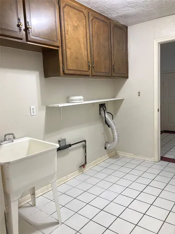 $389,900 | 4615 Sao Paulo Street, Pasadena, TX 77504