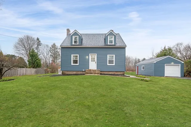 $430,000 | 7 Dudley Hill Road, Dudley, MA 01571