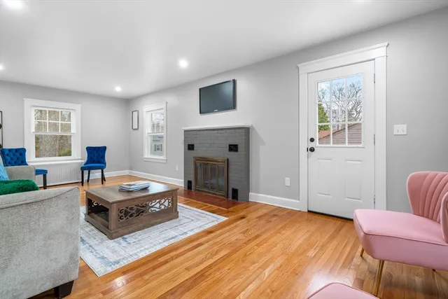 $430,000 | 7 Dudley Hill Road, Dudley, MA 01571