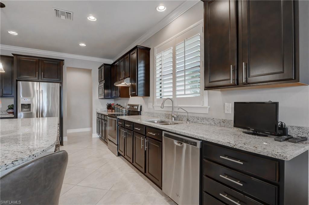 10837 Dennington Road Fort Myers, FL 33913 - Photo 12 of 35 Kitchen