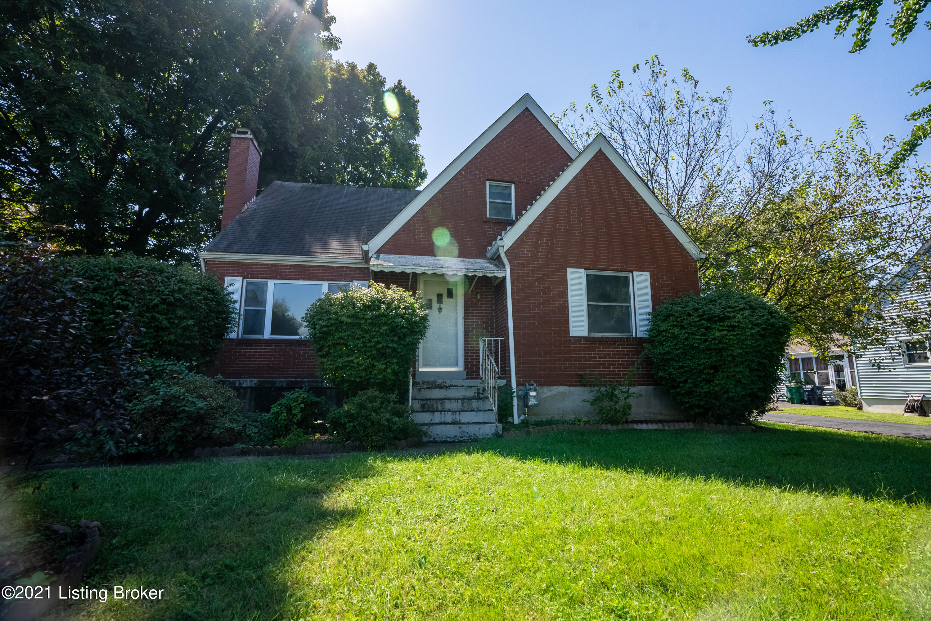 1858 Farnsley Road Louisville, KY 40216 - Photo 1 of 25 Farnsley-01