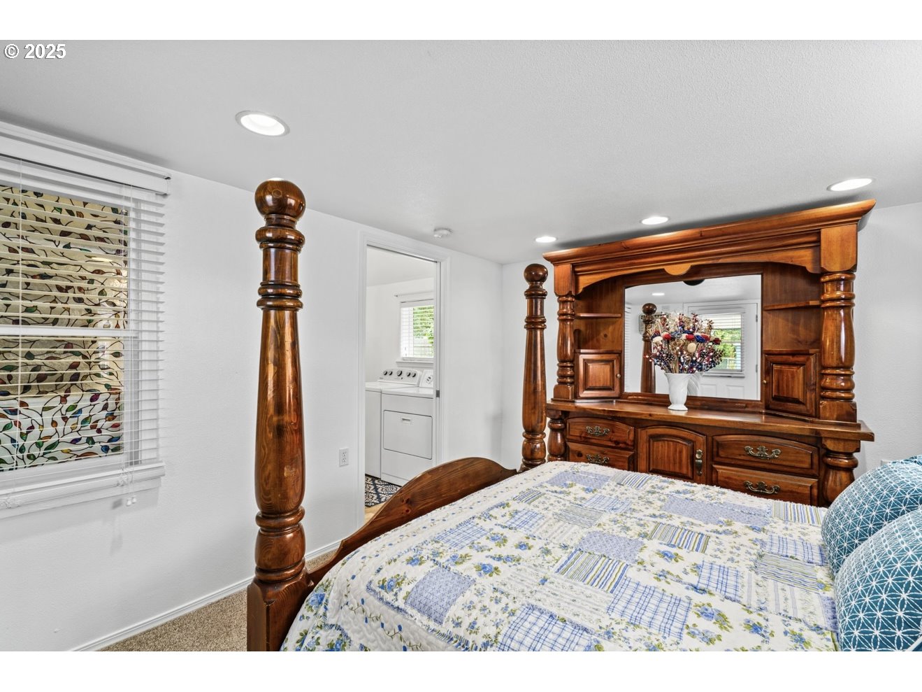 1995 Scott Road Springfield, OR 97477 - Photo 23 of 43 a bedroom with a bed and a dresser