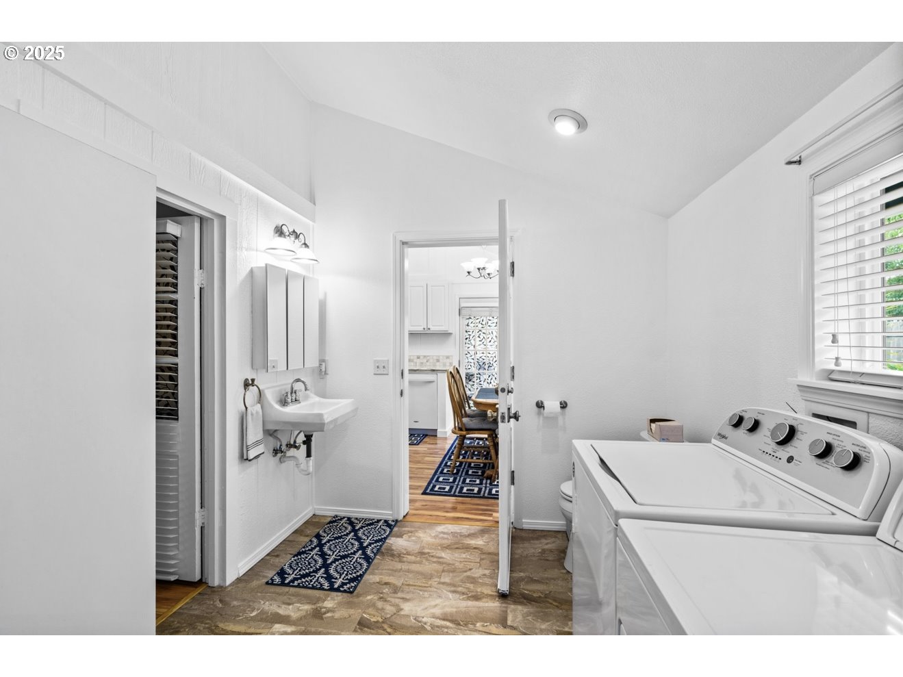 1995 Scott Road Springfield, OR 97477 - Photo 24 of 43 a bathroom with a sink and mirror