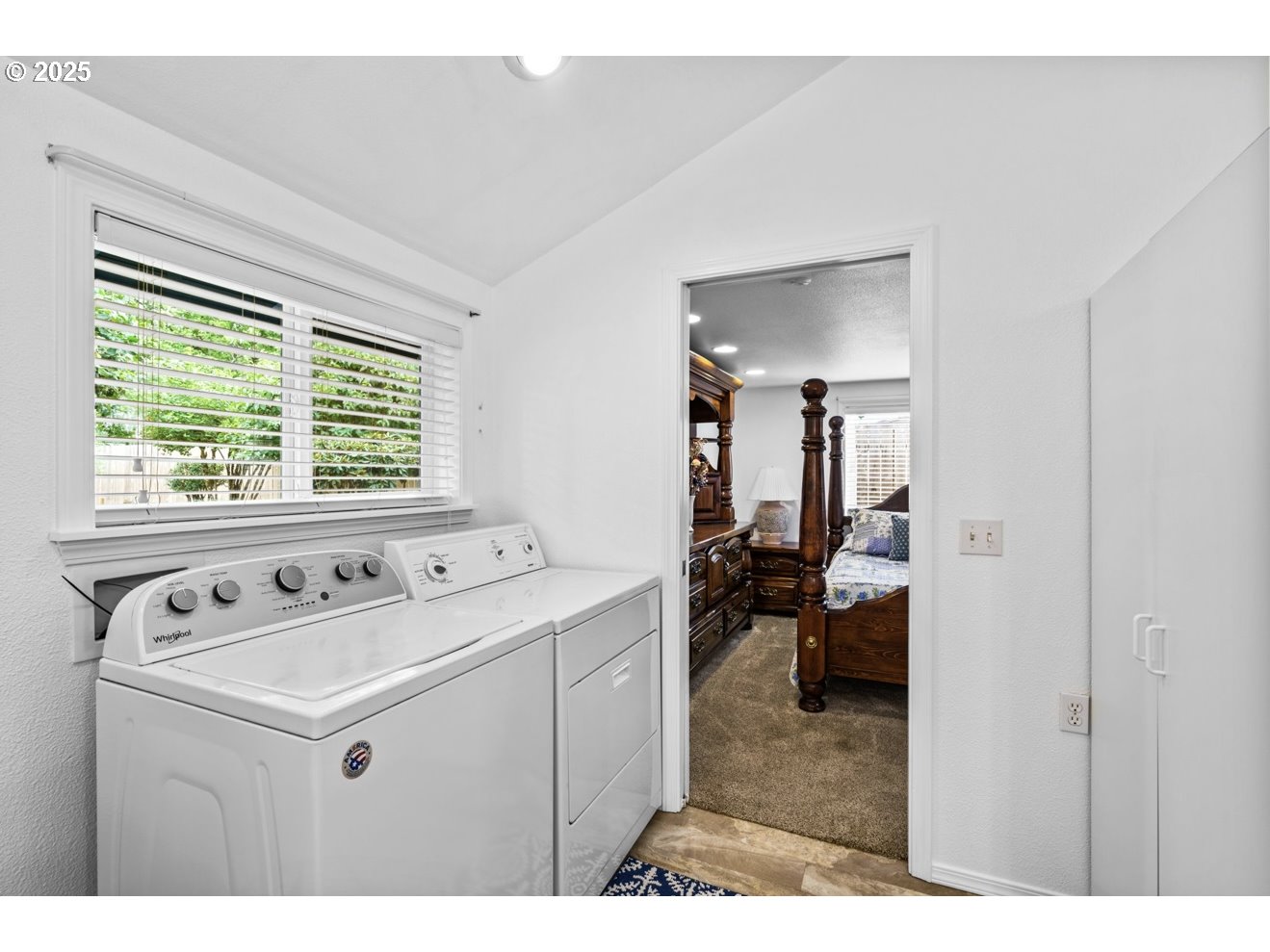 1995 Scott Road Springfield, OR 97477 - Photo 25 of 43 a utility room with closet dryer and washer