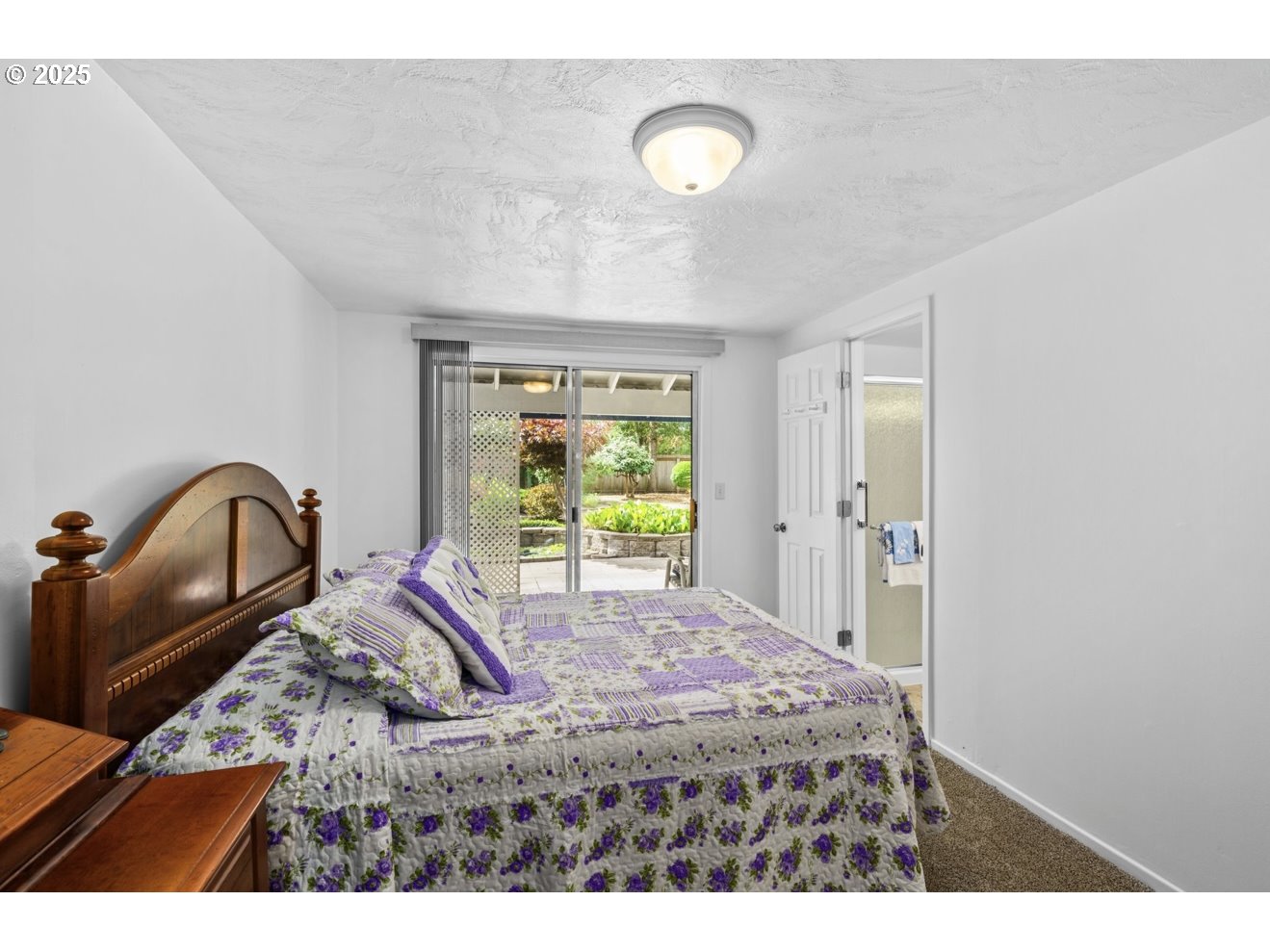 1995 Scott Road Springfield, OR 97477 - Photo 28 of 43 a view of a bedroom