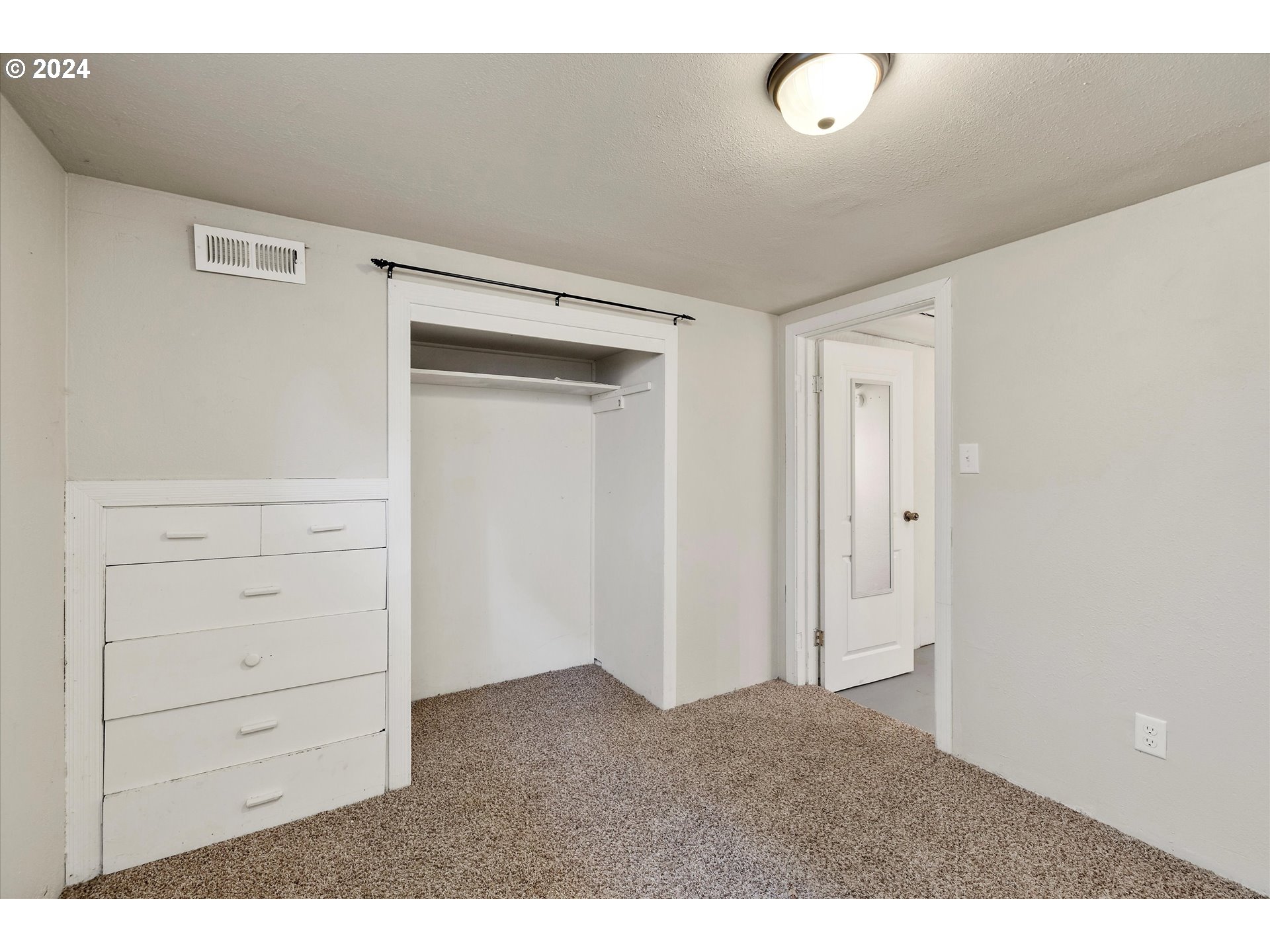 362 Southwest Oak Street Willamina, OR 97396 - Photo 23 of 34 a view of an empty room