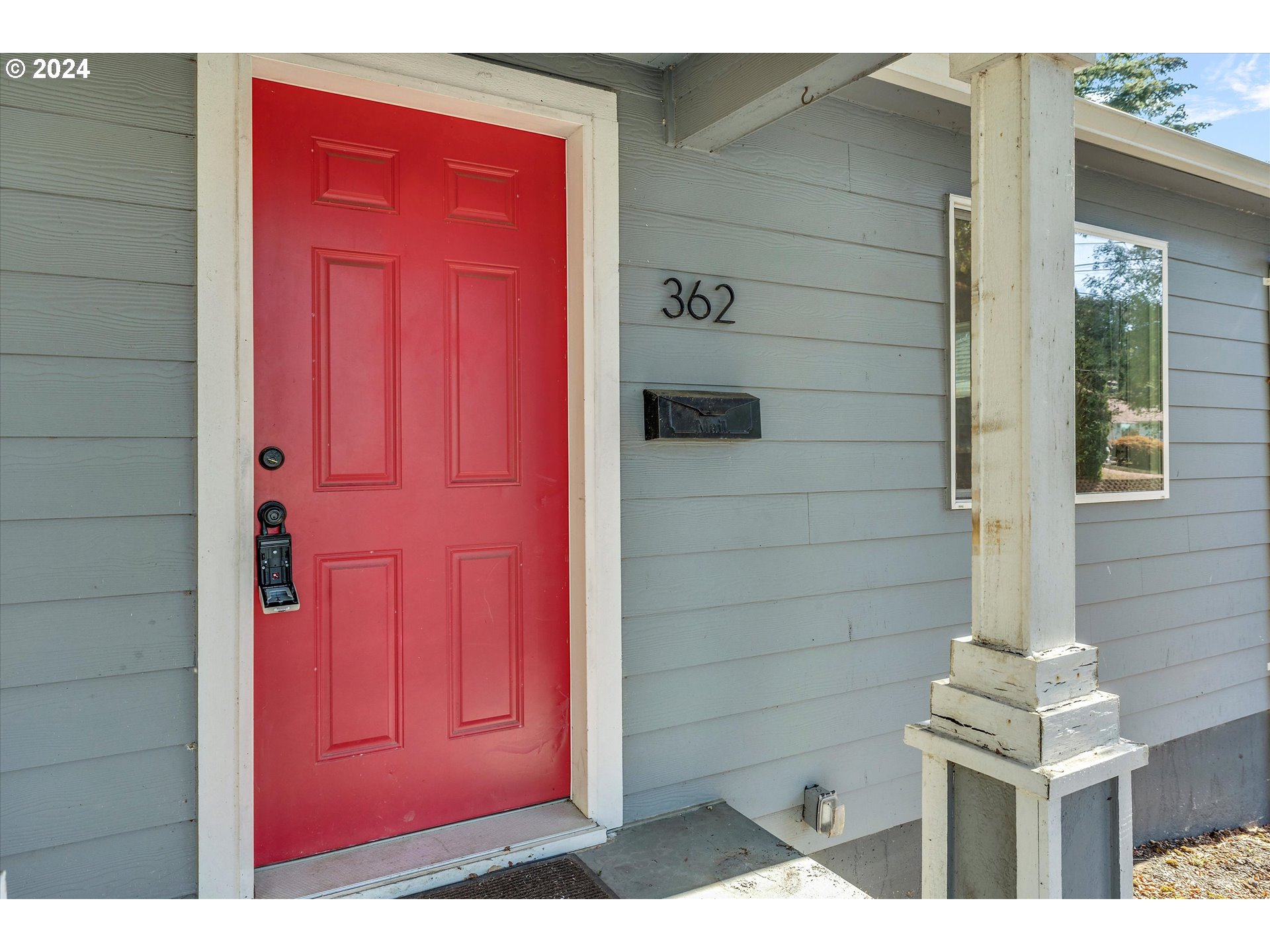 362 Southwest Oak Street Willamina, OR 97396 - Photo 5 of 34 a bathroom with a toilet and shower