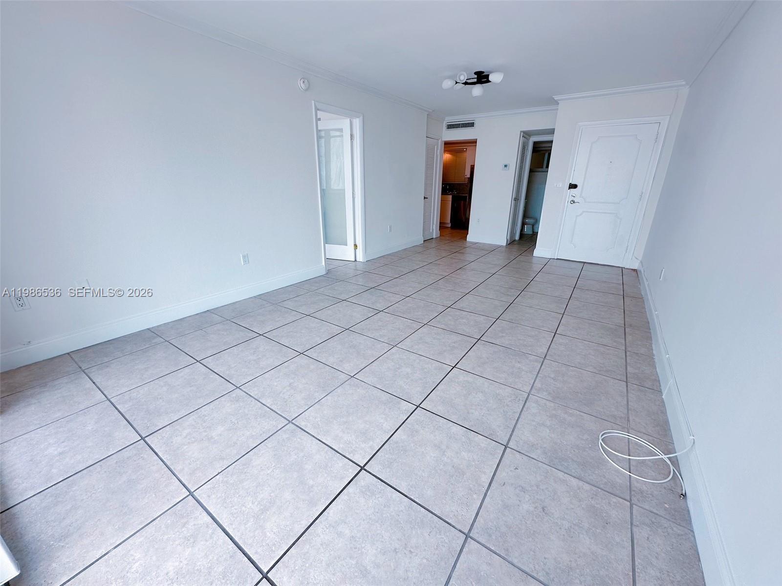 1345 Lincoln Road, Unit 402 Miami Beach, FL 33139 - Photo 7 of 17