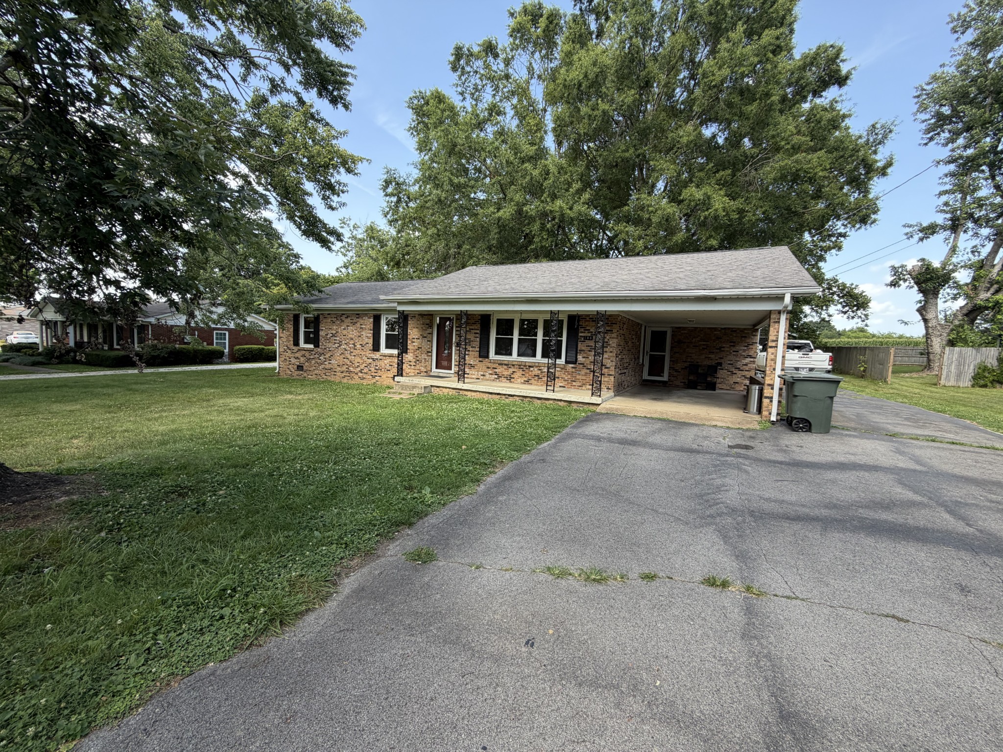 108 Riggs Avenue Portland, TN 37148 - Photo 2 of 23