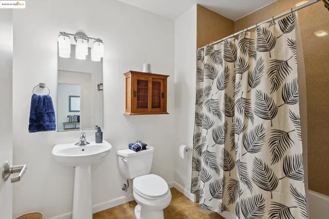 $739,500 | 428 Alice Street, Unit 817, Oakland, CA 94607