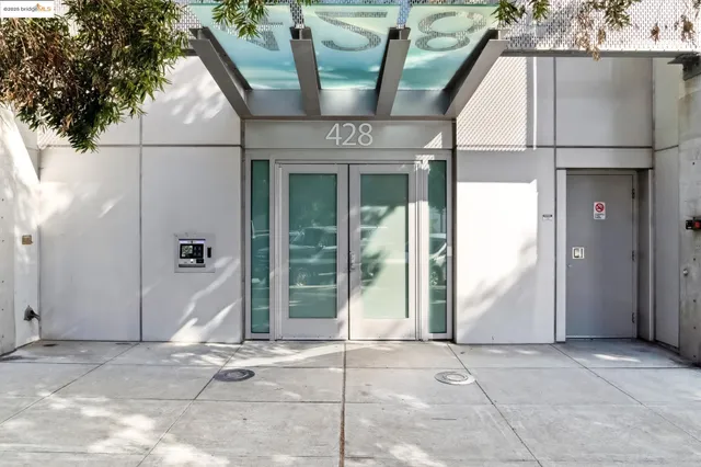 $739,500 | 428 Alice Street, Unit 817, Oakland, CA 94607
