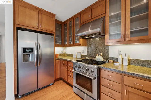 $739,500 | 428 Alice Street, Unit 817, Oakland, CA 94607