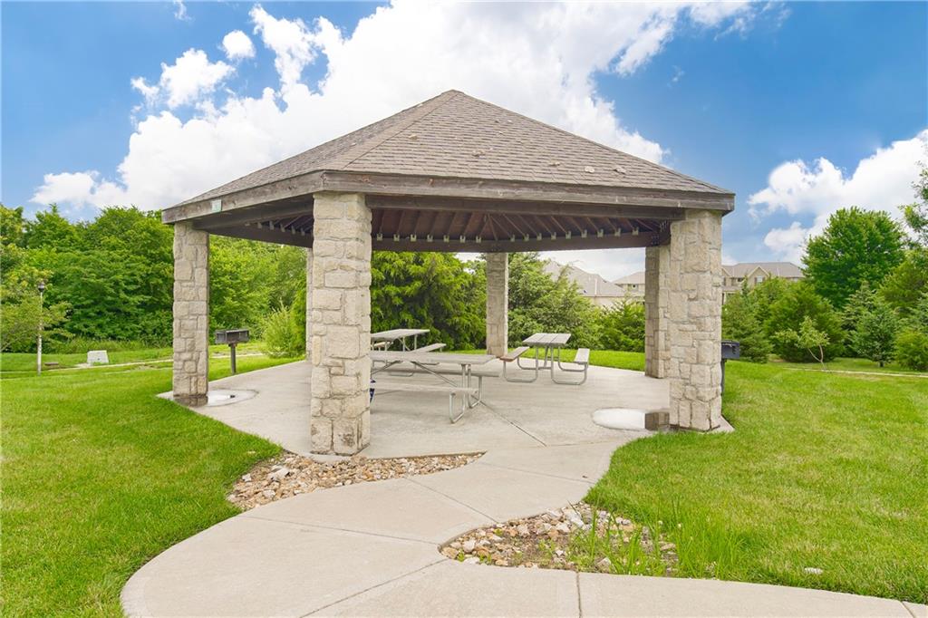 12472 South Barth Road Olathe, KS 66061 - Photo 46 of 60
