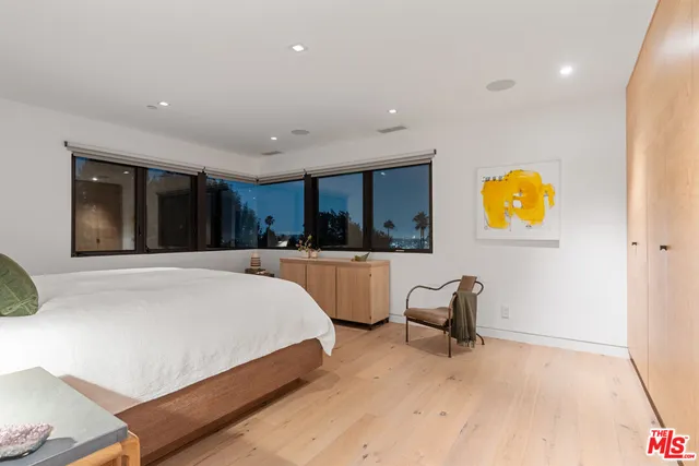 $19,500 | 2216 Winona Boulevard, Los Angeles, CA 90027