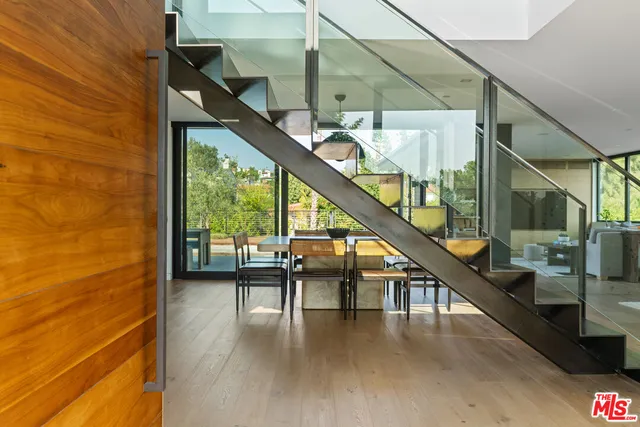 $19,500 | 2216 Winona Boulevard, Los Angeles, CA 90027