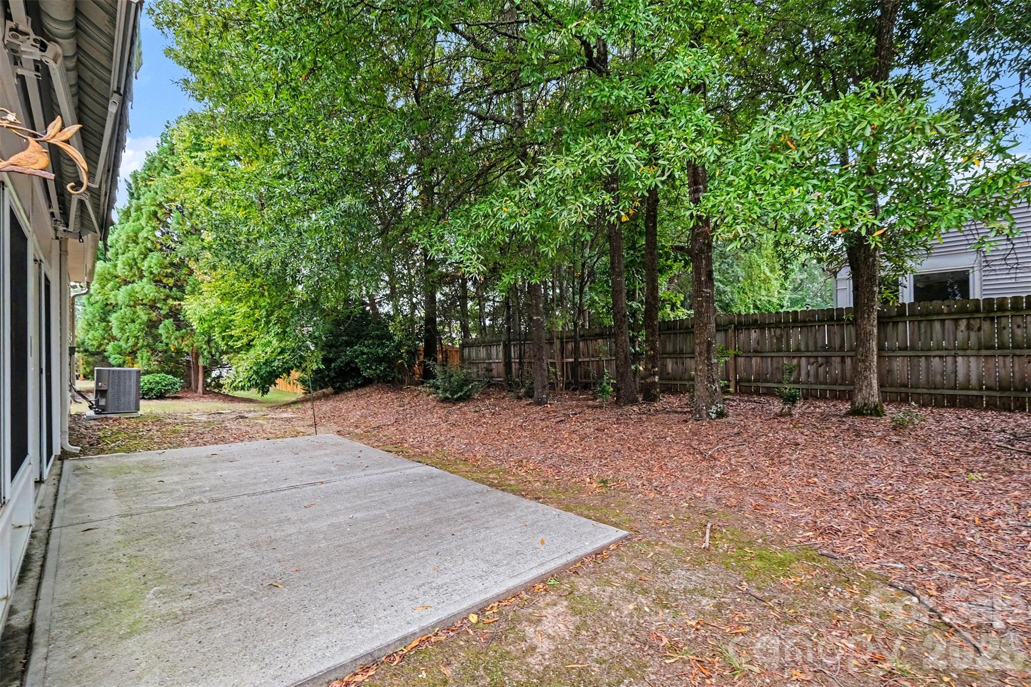 9532 Kestral Ridge Drive Charlotte, NC 28269 - Photo 34 of 37 Gallery Image 34