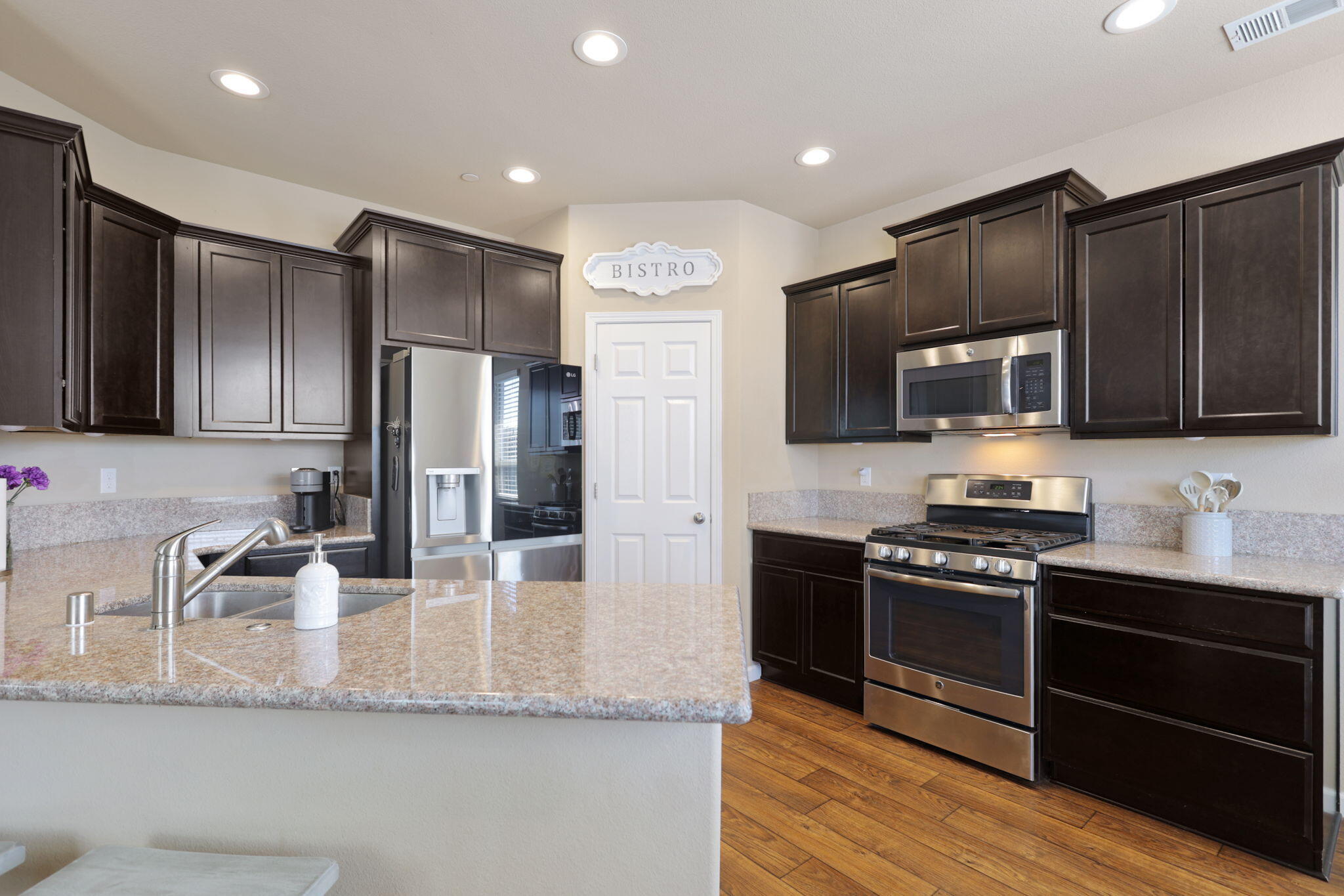 3642 Geyser Way Anderson, CA 96007 - Photo 10 of 46 22-web-or-mls-LZ0A6156