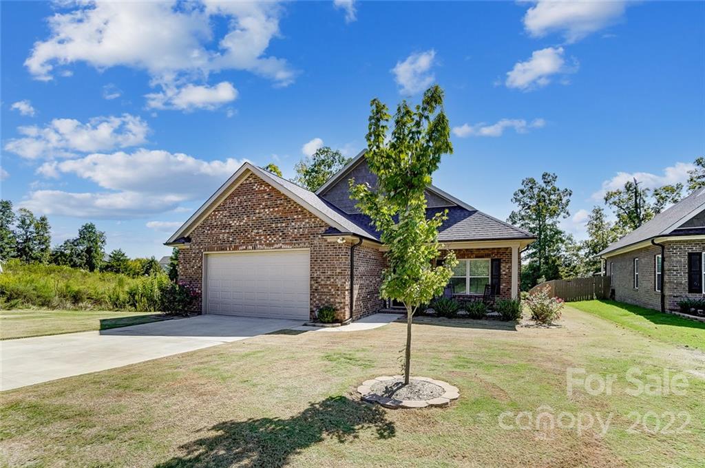 12892 Hill Pine Road Midland, NC 28107 - Photo 4 of 40 Gallery Image 4
