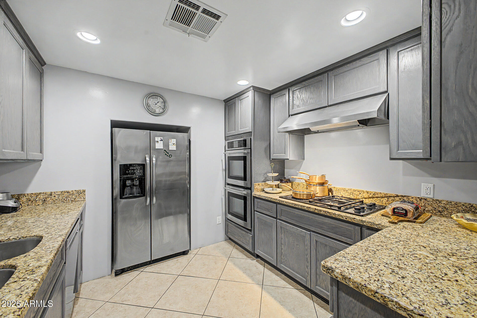 1229 East Mercer Lane Phoenix, AZ 85020 - Photo 13 of 34