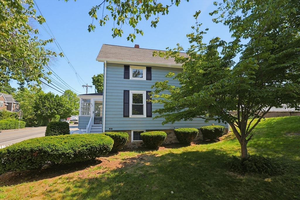 210 Pleasant Street Marblehead, MA 01945 - Photo 33 of 37