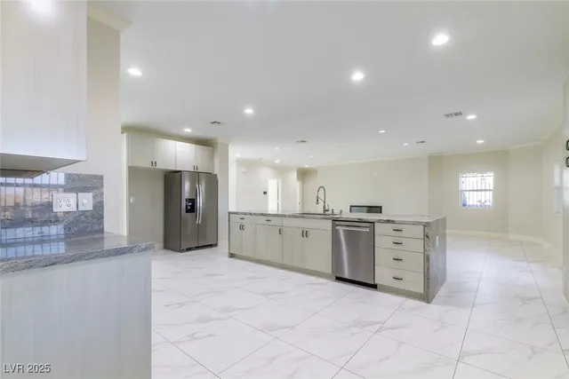 $6,000 | 60 East Levi Avenue, Las Vegas, NV 89183