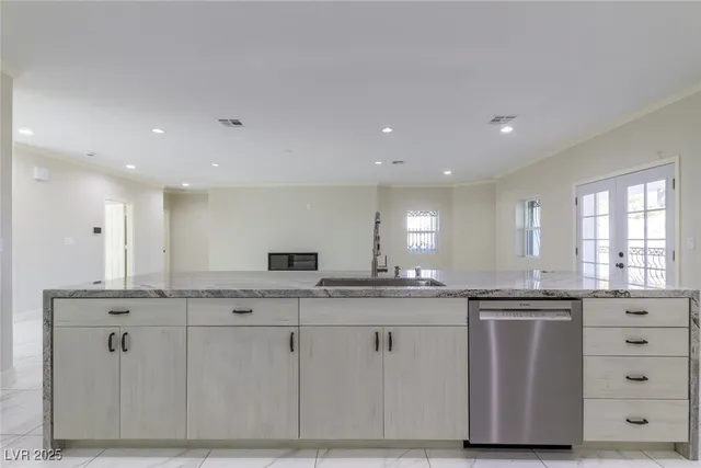 $6,000 | 60 East Levi Avenue, Las Vegas, NV 89183